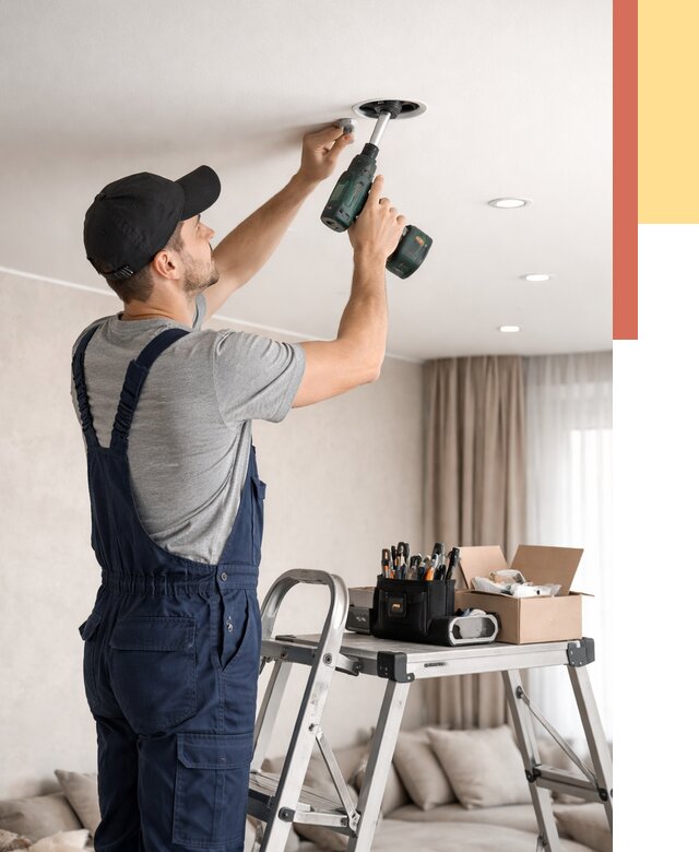 Установка и монтаж точечных светильников в натяжной потолок в Котласе от 1865 руб. | ОТДЕЛОЧНИК-Ктл