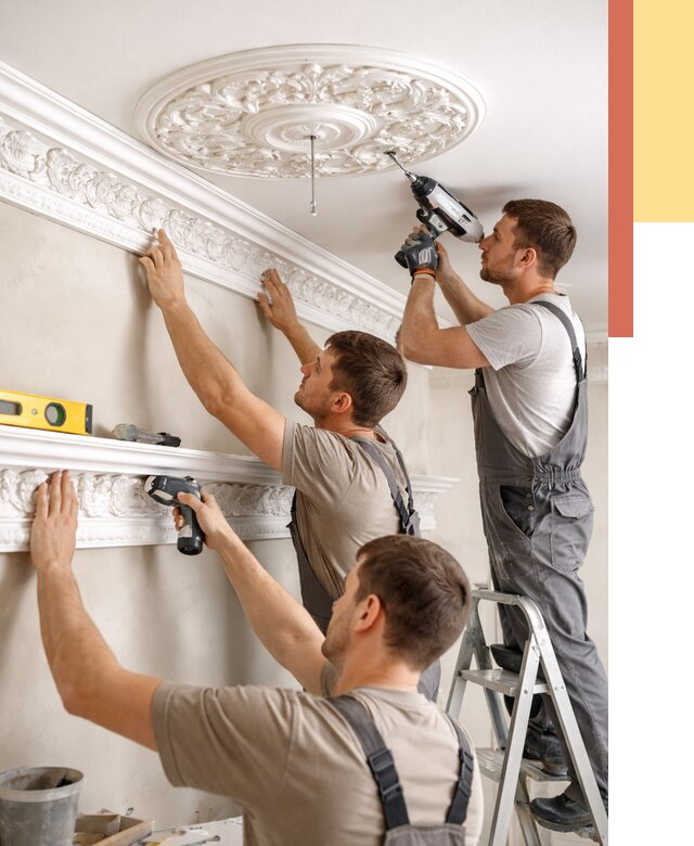 Монтаж лепнины на потолок в Котласе от 3316 руб. быстро и недорого | ОТДЕЛОЧНИК-Ктл